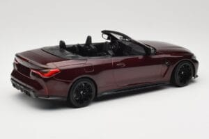 BMW M4 G83 Kabrio Czerwony Metalik Minichamps 1:18 155021032 Metal — zdjęcie 2 z 6