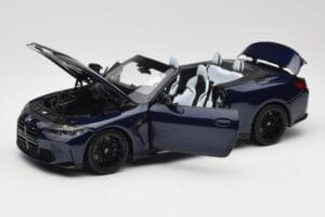 BMW M4 G82 Kabriolet Niebieski Metallic Minichamps 1:18 110021031 Metal — zdjęcie 2 z 8