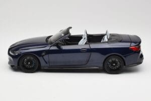 BMW M4 G82 Kabriolet Niebieski Metallic Minichamps 1:18 110021031 Metal — zdjęcie 4 z 8