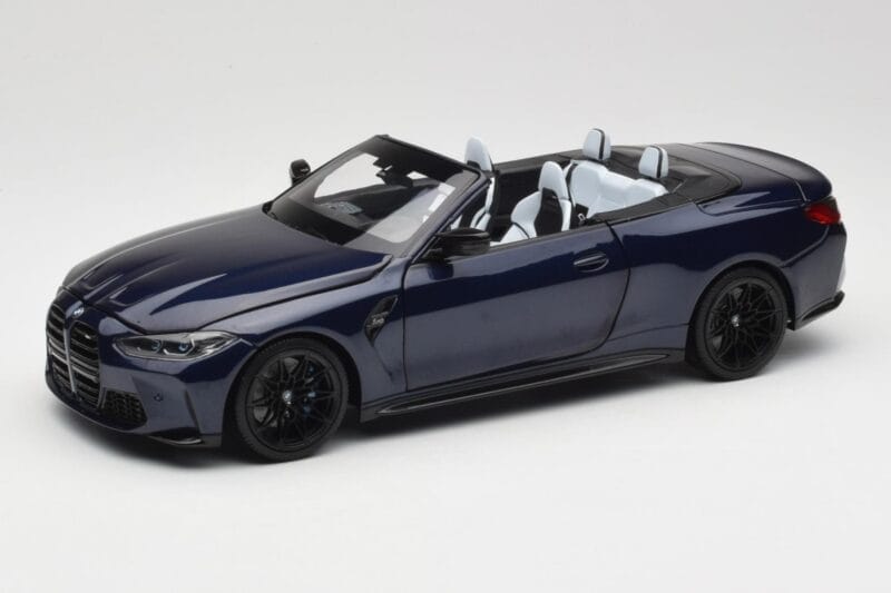 BMW M4 G82 Kabriolet Niebieski Metallic Minichamps 1:18 110021031 Metal