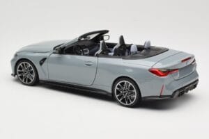 BMW M4 G83 Kabriolet Grey Metallic Minichamps 1:18 110021032 Metal — zdjęcie 7 z 8