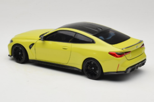 BMW M4 G82 Żółty Edycja Dealerska Minichamps 1:18 80435A51949-R1 Metal — zdjęcie 8 z 10