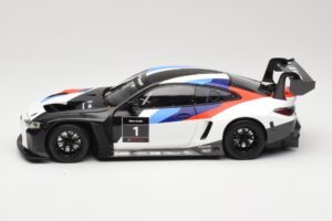 BMW M4 G82 GT3 Presentation 2021 Minichamps 1:18 80435A5D002 Metal — zdjęcie 4 z 8