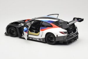 BMW M4 G82 GT3 Presentation 2021 Minichamps 1:18 80435A5D002 Metal — zdjęcie 5 z 8