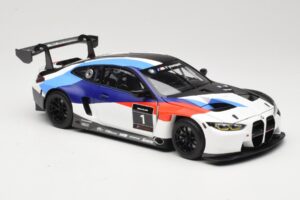 BMW M4 G82 GT3 Presentation 2021 Minichamps 1:18 80435A5D002 Metal — zdjęcie 6 z 8