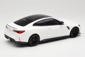 BMW M4 G82 Biały Minichamps 1:18 155020122 Metal — zdjęcie 2 z 6