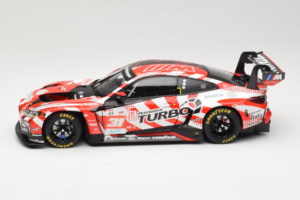 BMW M4 GT3 LMGT3 #31 D. Leung / S. Gelael / A. Farfus Team WRT 2nd Place 24 Hours of Le Mans 2024 Minichamps 1:18 113242431 M — zdjęcie 4 z 8