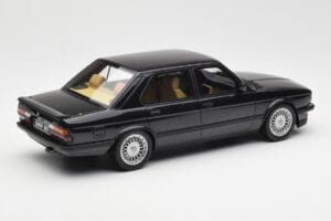BMW M5 E28 Diamond Czarny Otto 1:18 OT184 Żywica — zdjęcie 2 z 6