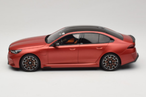 BMW M5 G90 Beach Orange GT Spirit 1:18 GT966 Żywica — zdjęcie 3 z 6