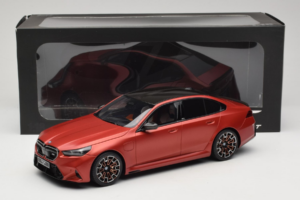 BMW M5 G90 Beach Orange GT Spirit 1:18 GT966 Żywica — zdjęcie 6 z 6