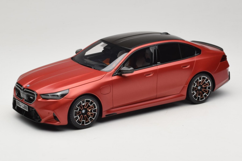 BMW M5 G90 Beach Orange GT Spirit 1:18 GT966 Żywica