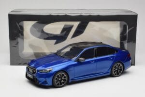 BMW M5 G90 Marina Bay Blue Metallic GT Spirit 1:18 GT507 Żywica — zdjęcie 6 z 6