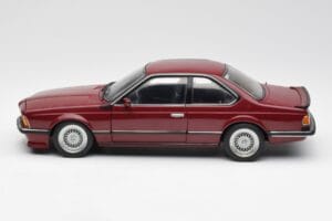 BMW M635 CSi E24 Karmin Czerwony AUTOart 1:18 70528 Metal — zdjęcie 4 z 8