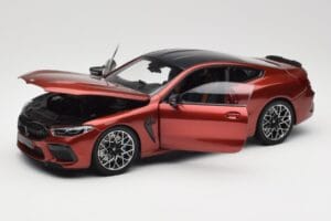 BMW M8 F91 Convertible Storm Bay Metallic Minichamps 1:18 110029020 Metal — zdjęcie 2 z 8