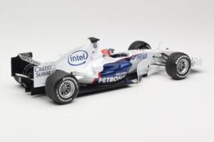 BMW Sauber F1.07 #10 R. Kubica Launch Version 2007 Minichamps 1:18 80430426995 Metal — zdjęcie 2 z 7
