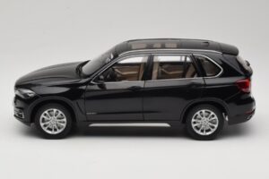 BMW X5 E70 Sapphire Black Paragon 1:18 PA-97071 Metal — zdjęcie 4 z 8