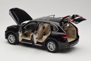 BMW X5 E70 Sapphire Black Paragon 1:18 PA-97071 Metal — zdjęcie 5 z 8