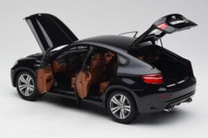 BMW X6 M F86 Czarny Kyosho 1:18 80432157613 Metal — zdjęcie 5 z 8