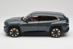 BMW XM G09 Isle of Man Green Minichamps 1:18 110023300 Metal — zdjęcie 4 z 8