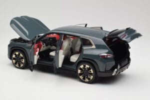 BMW XM G09 Isle of Man Green Minichamps 1:18 110023300 Metal — zdjęcie 5 z 8