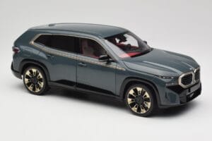 BMW XM G09 Isle of Man Green Minichamps 1:18 110023300 Metal — zdjęcie 6 z 8