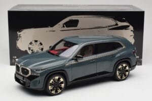 BMW XM G09 Isle of Man Green Minichamps 1:18 110023300 Metal — zdjęcie 8 z 8