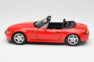 BMW Z3 E36/7 Kabriolet Czerwony UT Models 1:18 180024330 Metal — zdjęcie 4 z 8