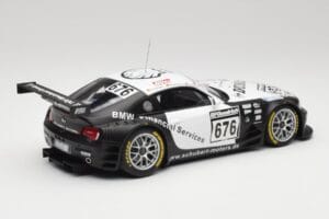 BMW Z4 #676 H. Stuck / J. Hennerici / D. Hurtgen Team Schubert Nürburgring 24 Hours 2006 AUTOart 1:18 80649 Metal — zdjęcie 2 z 6