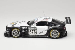 BMW Z4 #676 H. Stuck / J. Hennerici / D. Hurtgen Team Schubert Nürburgring 24 Hours 2006 AUTOart 1:18 80649 Metal — zdjęcie 3 z 6