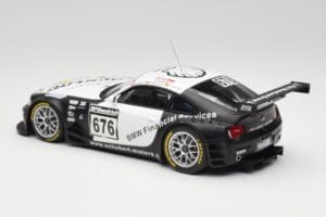 BMW Z4 #676 H. Stuck / J. Hennerici / D. Hurtgen Team Schubert Nürburgring 24 Hours 2006 AUTOart 1:18 80649 Metal — zdjęcie 5 z 6