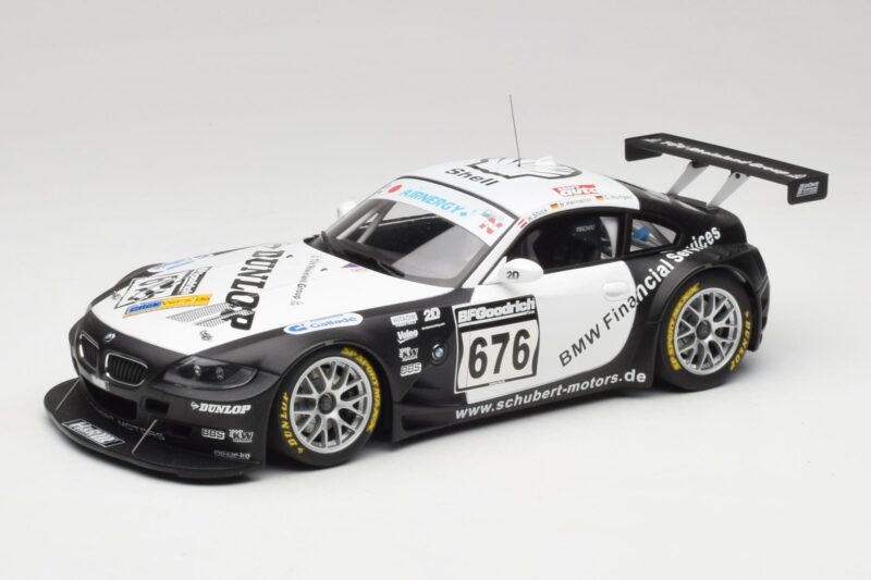 BMW Z4 #676 H. Stuck / J. Hennerici / D. Hurtgen Team Schubert Nürburgring 24 Hours 2006 AUTOart 1:18 80649 Metal