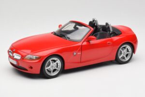 BMW Z4 E85 Roadster Czerwony Bburago 1:18 34046 Metal