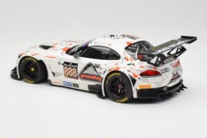 BMW Z4 E89 GT3 #888 Triple Eight Racing L. Mowle / J. Ratcliffe 24 Hours of Spa 2015 Minichamps 1:18 151152388 Metal — zdjęcie 5 z 6