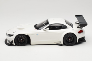BMW Z4 GT3 E89 Biały Minichamps 1:18 151122301 Metal — zdjęcie 3 z 6