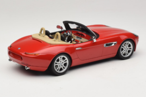 BMW Z8 Czerwony Minichamps 1:18 155024230 Metal — zdjęcie 2 z 6
