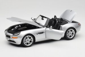 BMW Z8 E52 Kabriolet Srebrny Kyosho 1:18 80432411551 Metal — zdjęcie 2 z 8