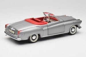 Borgward Isabella Kabriolet Srebrny Revell 1:18 08411 Metal — zdjęcie 3 z 8