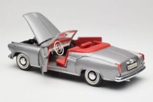 Borgward Isabella Kabriolet Srebrny Revell 1:18 08411 Metal — zdjęcie 5 z 8