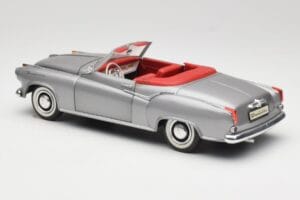Borgward Isabella Kabriolet Srebrny Revell 1:18 08411 Metal — zdjęcie 7 z 8