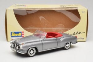 Borgward Isabella Kabriolet Srebrny Revell 1:18 08411 Metal — zdjęcie 8 z 8