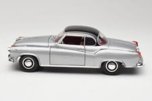 Borgward Isabella Coupe Szary & Czarny Revell 1:18 8989 Metal — zdjęcie 3 z 8