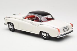 Borgward Isabella Coupe Biały Revell 1:18 08982-W1 Metal — zdjęcie 7 z 8
