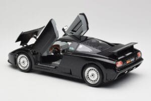 Bugatti EB110 Czarny Bburago 1:18 3055 Metal — zdjęcie 5 z 8