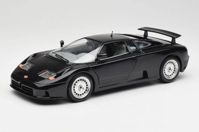 Bugatti EB110 Czarny Bburago 1:18 3055 Metal