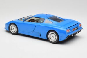 Bugatti EB110 Niebieski Bburago 1:18 3035 Metal — zdjęcie 7 z 8