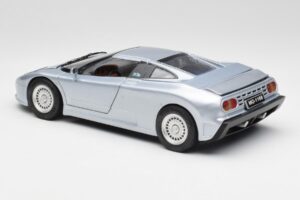Bugatti EB110 SS Srebrny Anson 1:18 30303-W-M2 Metal — zdjęcie 7 z 8