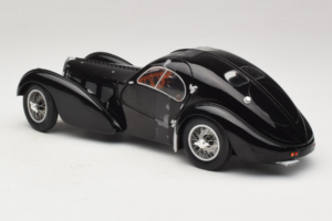 Bugatti Type 57 SC Atlantic Czarny Solido 1:18 S1802101 Metal — zdjęcie 5 z 6