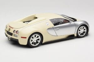 Bugatti Veyron Edition Centenaire Chrome Beige Minichamps 1:18 100110854 Metal — zdjęcie 3 z 8