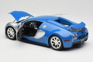 Bugatti Veyron Edition Centenaire Chrome Blue Minichamps 1:18 100110850 Metal — zdjęcie 5 z 8