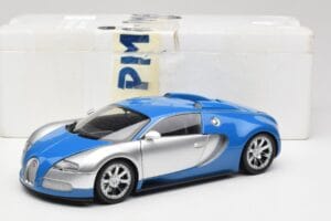 Bugatti Veyron Edition Centenaire Chrome Blue Minichamps 1:18 100110850-O Metal — zdjęcie 7 z 7